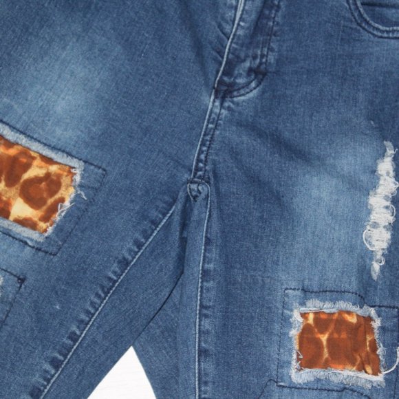 L&B Leopard Patch High Rise Jeans Size 6 Lucky & Blessed Size 6 - Picture 3 of 5